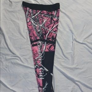 Pink camouflage leggings